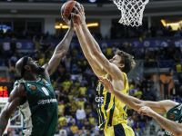 Fenerbahçe, Yunanistan deplasmanında