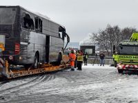 Düsseldorf yolunda feci kaza: 1 ölü, 44 yaralı