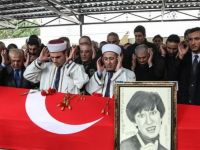Ayşen Gruda son yolculuğuna uğurlandı