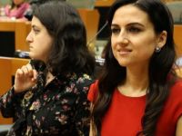 AP'den Dilek öğretmene ödül
