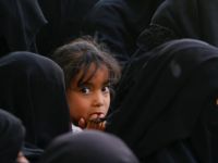 Burka ve peçe giyen 400 avro ceza ödeyecek