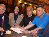 Frankfurt Türk esnafından sokak iftarı
