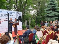 Nazım Hikmet mezarı başında anıldı