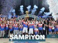 Anadolu Efes 9 yıl sonra şampiyon