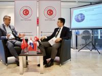 Dönercilikle başlayıp 8 otel ve havayolu şirketi sahibi oldu