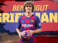 Barcelona yılın transferini tanıttı