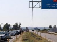 33 derecede saatlerce beklediler