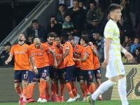Ersun Yanal'la ilk peşinde