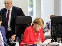 Merkel: Herkes hemfikir