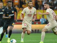 Maçta 5 gol 5 kırmızı kart çıktı