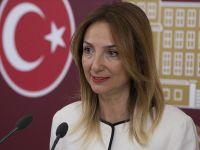 CHP Aylin Nazlıaka'yı affetti