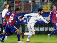 Real Madrid deplasmanda Eibar'ı 4-0 yendi