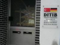 Almanya’da camiye saldırı
