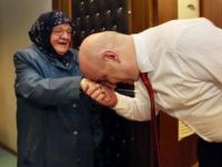 Eli öpülesi gurbetçi teyze