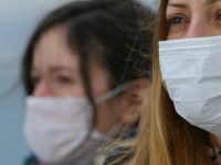 Almanya'da maske takmak zorunluluğu