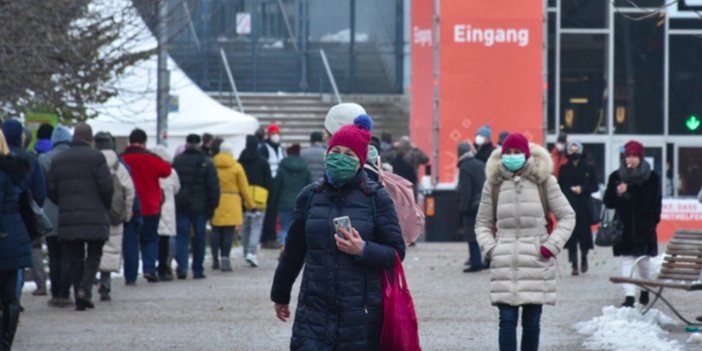 Avusturya’da aşısızlara yönelik sokağa çıkma kısıtlaması kaldırılacak