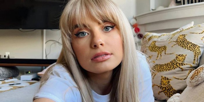 Demi Burnett 26 yaşında otizmli olduğunu öğrendi