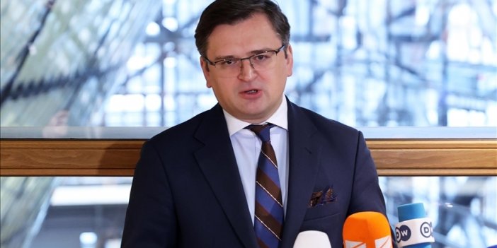 Ukrayna Dışişleri Bakanı Kuleba: "Rusya'nın ön koşulsuz görüşmek istemesi şimdiden bir zaferdir"