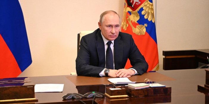 Putin: "ABD’de petrol ürünleri fiyatı bizim yüzümüzden artmıyor, halklarını kandırıyorlar"