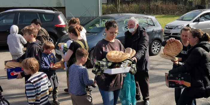 Almanya'daki Türklerden, Ukraynalıları sıcak karşılama...