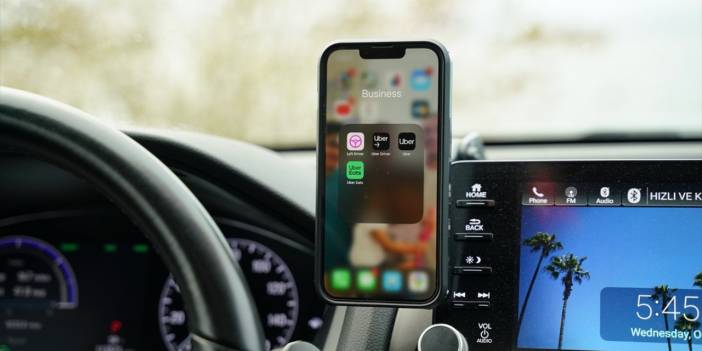 Uber sürücüleri, "yasa dışı paket" taşıma ihtimalinden tedirgin