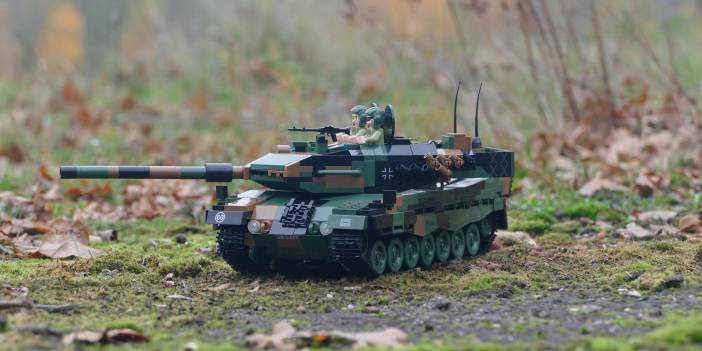 Almanya, Ukrayna'ya Leopard 1 tankları teminine nihai onay verdi