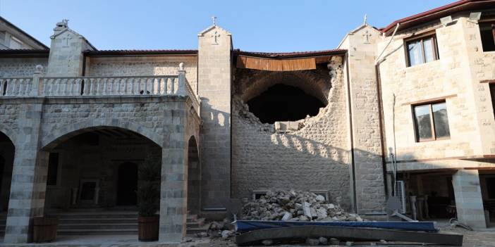 Hatay'daki tarihi Aziz Georgios Rum Ortodoks Kilisesi de depremlerde hasar gördü