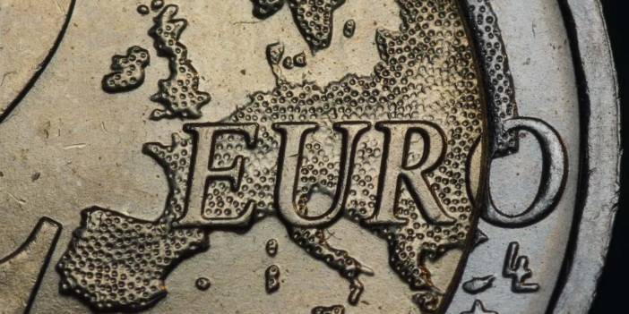 Dünyanın para sisteminde çığır açacak gelişme: Dijital Euro kullanımı başlıyor!