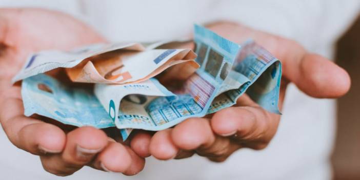 Almanya'da uzmanlar acil durumlar için kenara ne kadar para ayırmanız gerektiğini açıkladı!
