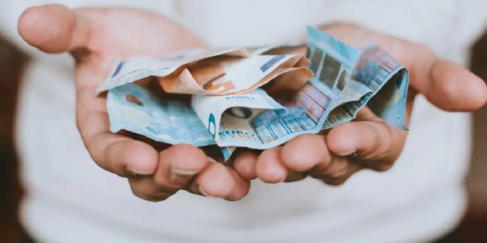 Almanya'da nüfusun yarısı ekonomik çöküşten korkuyor