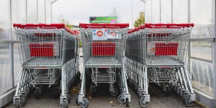 Almanya'da vatandaşlar marketlerdeki hileli paketlere karşı uyarıldı!