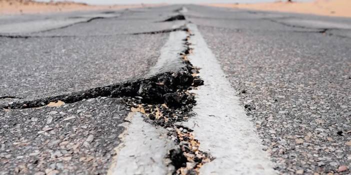 Bilim insanlarından deprem bölgeleri için "çelik yapı" önerisi