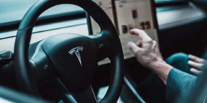 Otomobil devi Tesla 2 milyondan fazla aracı geri çağırıyor