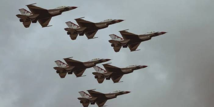 ABD ve İngiliz savaş uçakları Yemen’e saldırı düzenledi