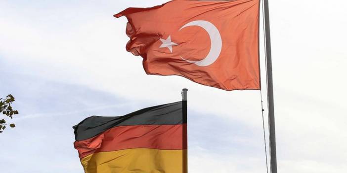 Almanya'da yaşayan on binlerce Türk sınır dışı edilecek
