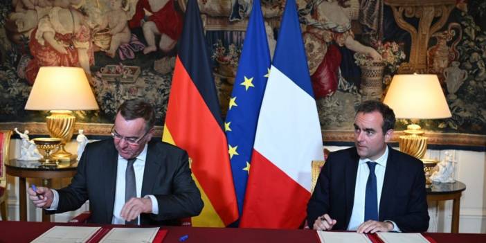 Almanya ile Fransa merakla beklenen imzaları attı: Dünya savaşı kapıda mı