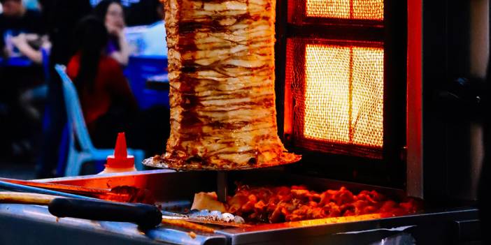 Alman hava yolu şirketi uçakta döner satışına başladı