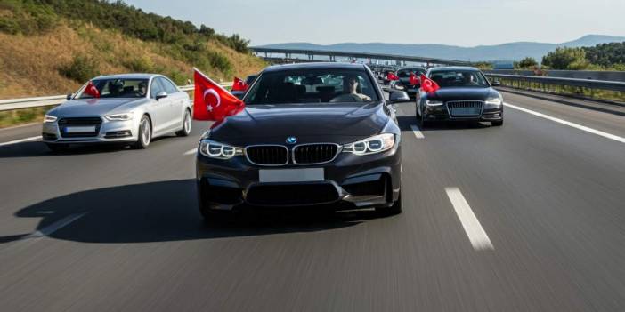 Köln polisi A4 trafiğini felç eden düğün konvoyunu durdurdu, araçlara el kondu