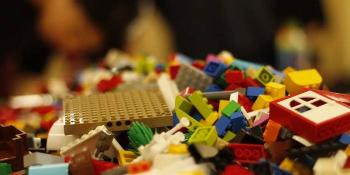 Duş alırken çıktı: 26 yıl burnunda bir Lego parçasıyla yaşamış