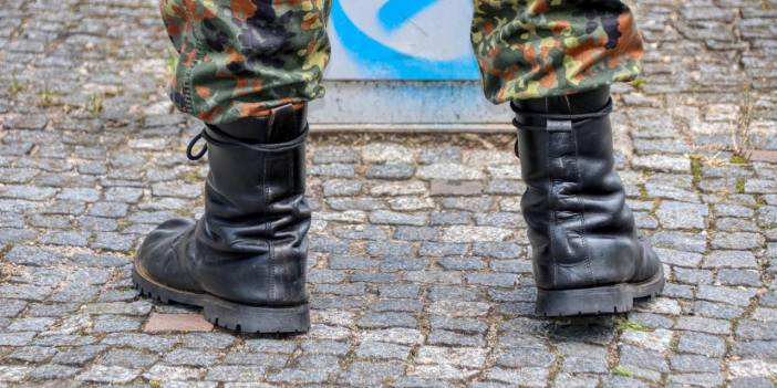 SPD uzlaştı: Bundeswehr'den tüm genç erkeklere yoklama