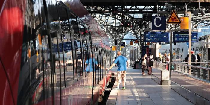 Alman tren istasyonlarında suç sayıları keskin artış gösterdi
