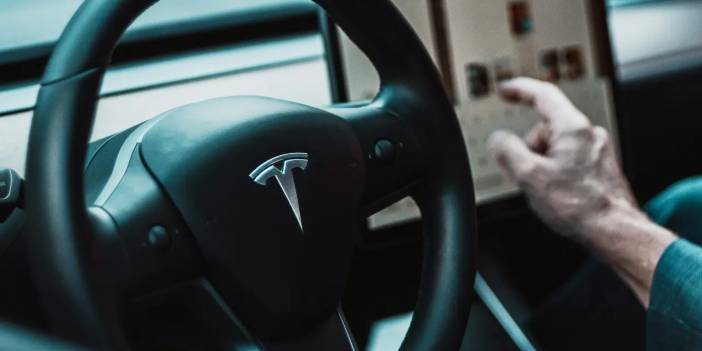 Tesla çöküşte: Avrupa'daki satışlar yarı yarıya düştü