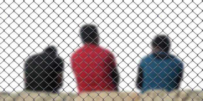 Her 2 Alman gencinden 1'i göçten ve mültecilerden endişeli