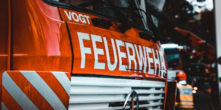 Hamburg'da mülteci barınağında yangın: 50 kişi kurtarıldı, 2 kişi yaralandı