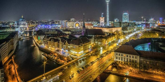 Berlin’deki elektrik kesintisi perşembe akşamına kadar sürecek