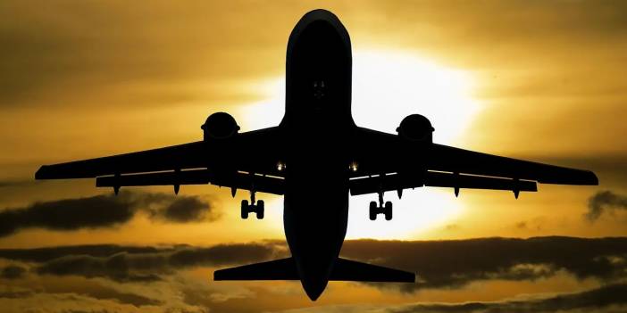 Frankfurt’tan kalkan uçakta iniş takımlarına gizlenen bir kişinin cesedi bulundu
