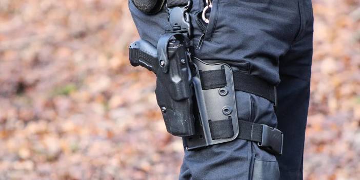 Alman polisi yanlışlıkla Alman askerini vurdu