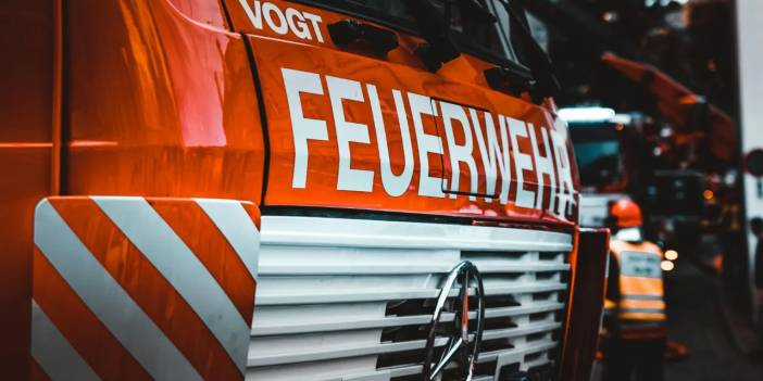 Hamburg'da AfD’li vekilin aracı kundaklandı