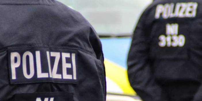 Hanau’da duvarlara ve araçlara kanla çizilmiş Nazi sembolleri bulundu!