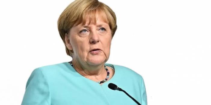 Eski Şansölye Merkel: "ABD ile büyük bir mücadele bizi bekliyor"